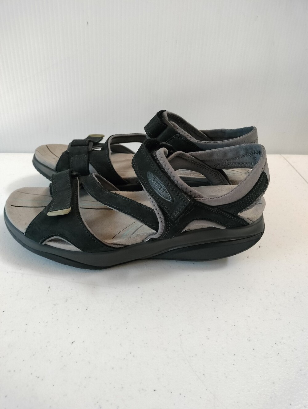 MBT Saba Women's Black Rocker Bottom Sandals 9-9.5 Walking Comfort Support